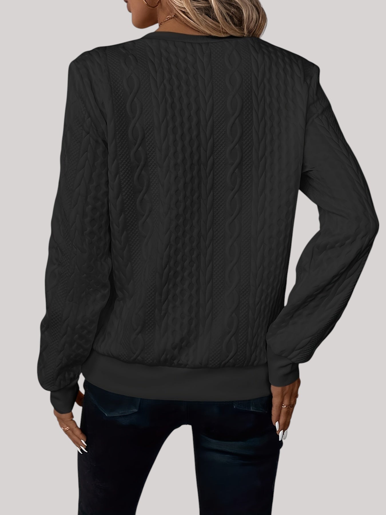 Stockholm Atelier™ | Stilren stickad tröja